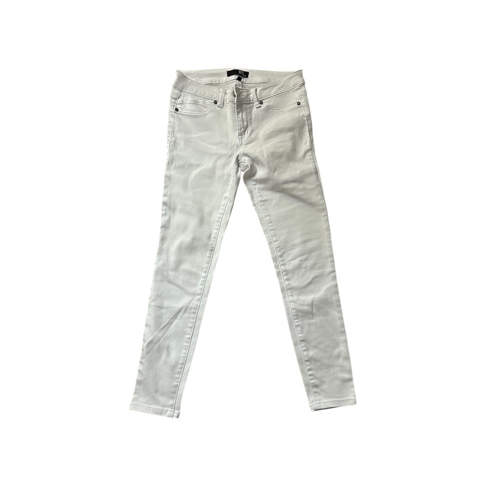 1822 Denim Classic Cropped White Jeans
